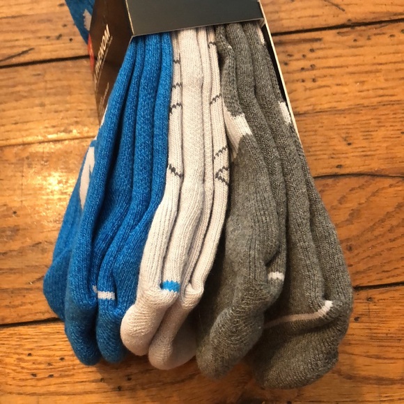 3 Prs. Under Armour "Phenom" Training Crew Socks NWT - Picture 5 of 11